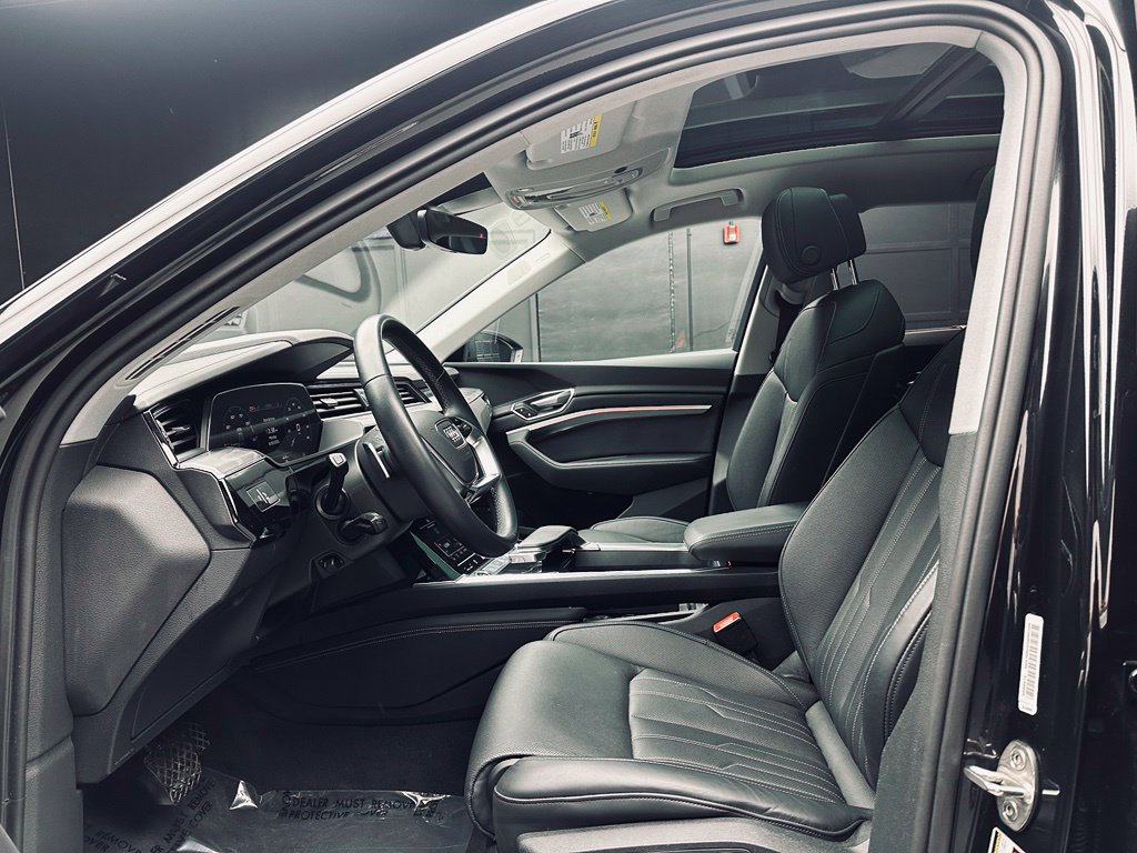 Used 2024 Audi Q8 e-tron Prestige w/ Prestige Package AWD/4WD image 16