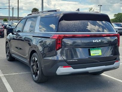 Used 2025 Kia Carnival EX