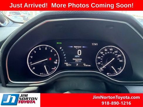 Used 2020 Toyota Avalon TRD FWD image 12