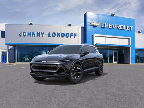 New 2026 Chevrolet Equinox EV LT image 8