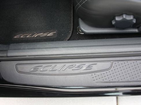 Used 2007 Mitsubishi Eclipse SE FWD image 32