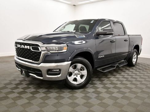 Used 2025 RAM 1500 Big Horn AWD/4WD image 2