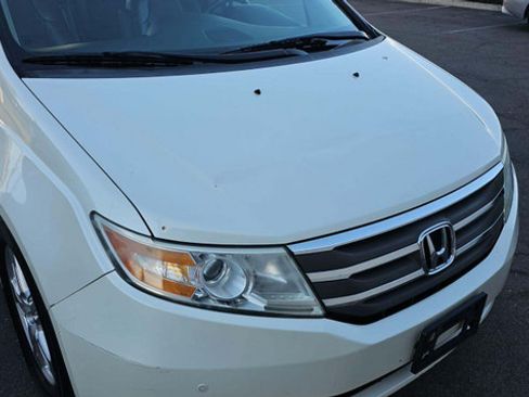Used 2013 Honda Odyssey Touring image 14