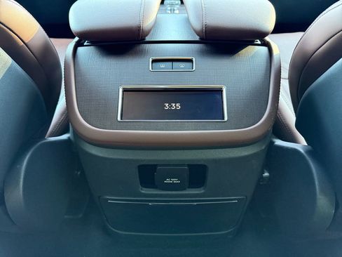 Used 2025 Lincoln Navigator Reserve AWD/4WD image 22
