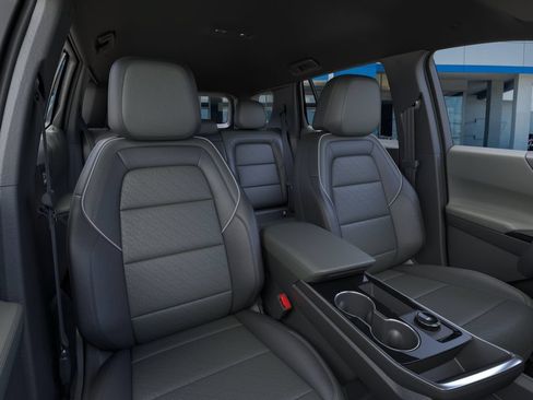New 2026 Chevrolet Equinox LT w/ Convenience Package II FWD image 16
