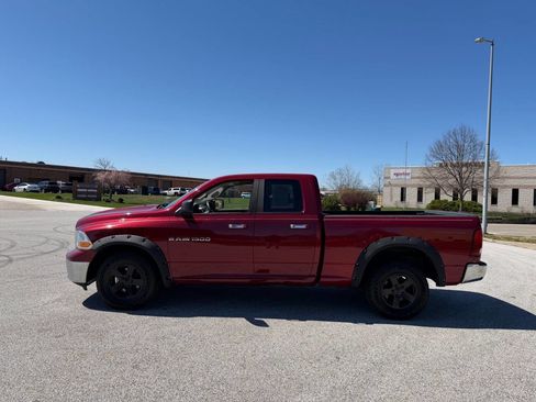 Used 2011 RAM 1500 Classic SLT AWD/4WD image 2