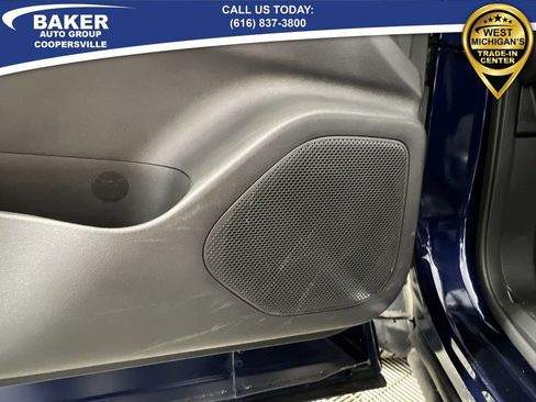 Used 2024 Nissan Rogue SV image 23