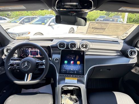 New 2025 Mercedes-Benz GLC 350e 4MATIC image 22