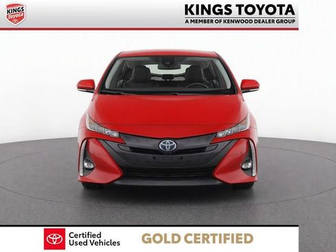 Certified 2022 Toyota Prius Prime Limited FWD image 6