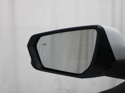 Used 2021 Chevrolet Equinox LT w/ LPO, Cargo Package AWD/4WD image 20