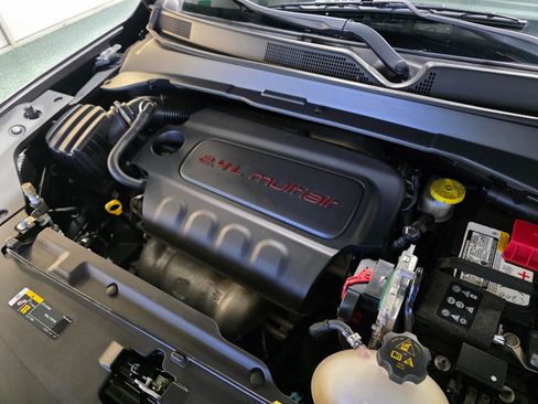 Used 2022 Jeep Compass Limited w/ Elite Group AWD/4WD image 41