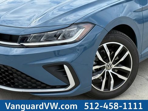 New 2026 Volkswagen Jetta SE FWD image 4