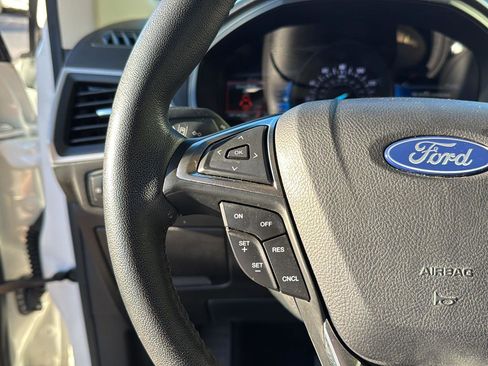 Used 2022 Ford Edge SEL w/ Convenience Package image 18