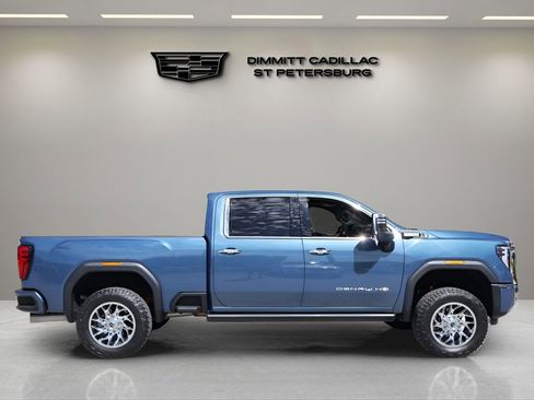 Used 2024 GMC Sierra 2500 Denali w/ Denali Reserve Package image 6