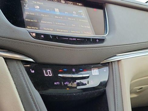 Used 2019 Cadillac XT5 Luxury FWD image 7
