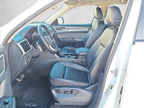 Used 2023 Volkswagen Atlas SEL R-Line image 17