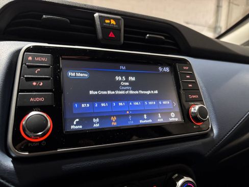Used 2025 Nissan Versa SV FWD image 19