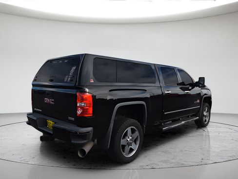 Used 2016 GMC Sierra 2500 SLT w/ All-Terrain HD Package AWD/4WD image 5