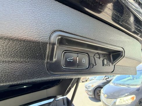 Used 2021 Ford Explorer XLT w/ Equipment Group 202A AWD/4WD image 24
