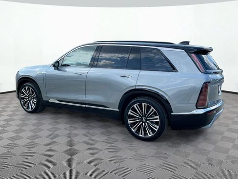 New 2026 Cadillac Vistiq Premium Luxury w/ LPO, Floor Liner Package AWD/4WD image 7