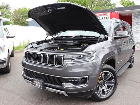 Used 2025 Jeep Wagoneer Series II AWD/4WD image 62