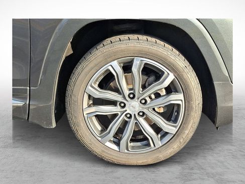 Used 2019 GMC Terrain Denali w/ Comfort Package image 8