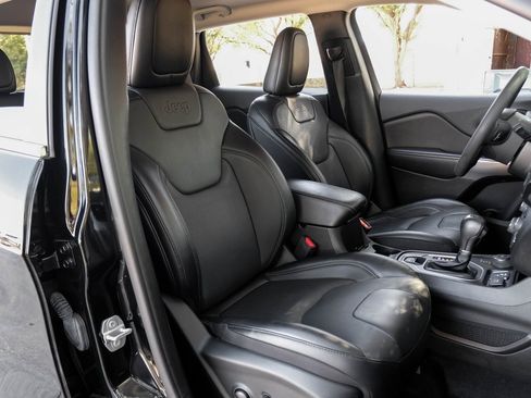 Used 2022 Jeep Cherokee Latitude Lux image 45