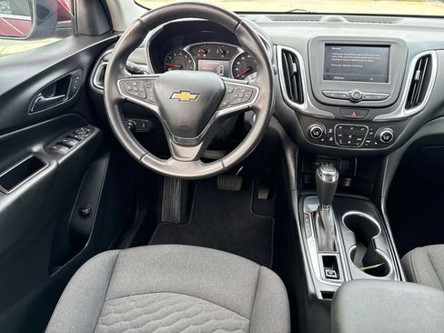 Used 2021 Chevrolet Equinox LT FWD image 10