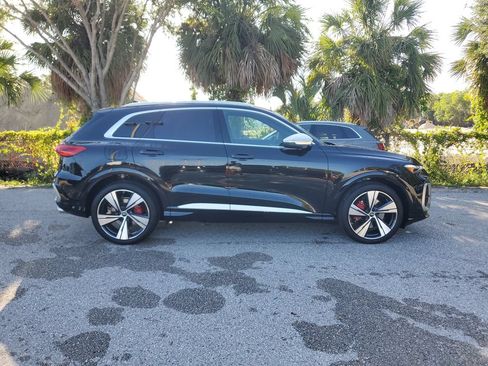 New 2026 Audi SQ5 Premium Plus AWD/4WD image 4
