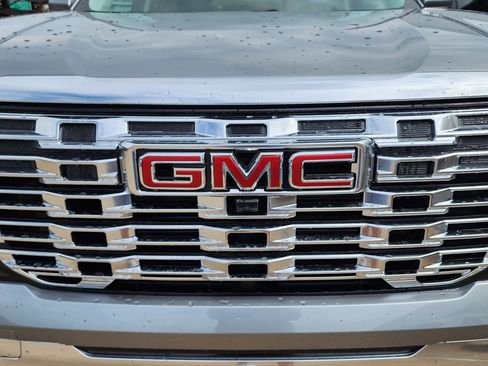 New 2026 GMC Terrain Denali image 10