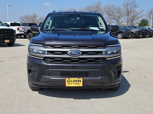 Used 2024 Ford Expedition XLT image 8