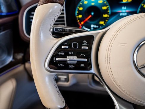 Used 2021 Mercedes-Benz Maybach GLS 600 Maybach GLS 600 image 44