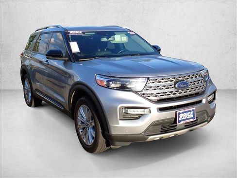 Used 2022 Ford Explorer Limited w/ Equipment Group 301A AWD/4WD image 6