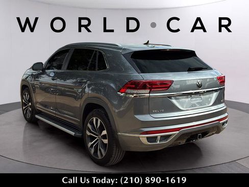 Used 2020 Volkswagen Atlas Cross Sport SEL R-Line AWD/4WD image 13