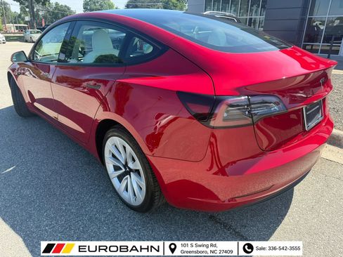 Used 2023 Tesla Model 3 Standard Range RWD image 3