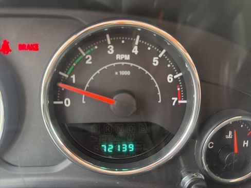 Used 2012 Jeep Wrangler Sport image 44