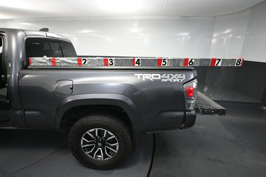 Used 2021 Toyota Tacoma TRD Sport AWD/4WD image 30