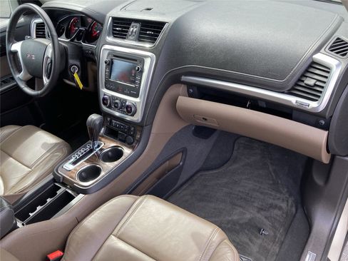 Used 2017 GMC Acadia Limited SLT image 28