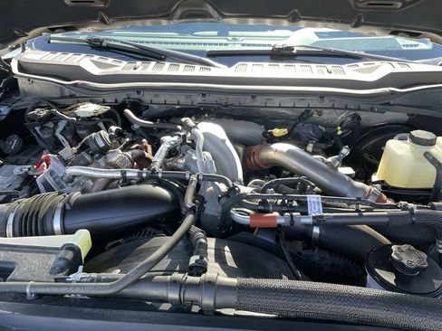 Used 2023 Ford F250 Lariat w/ Lariat Ultimate Package AWD/4WD image 42