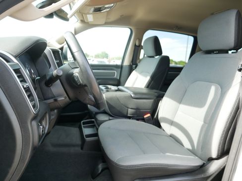 Used 2020 RAM 1500 Big Horn AWD/4WD image 33