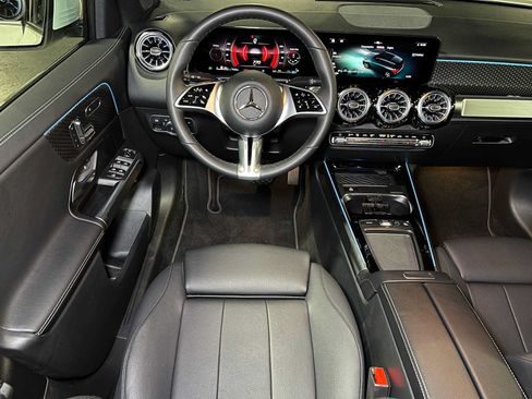 Used 2026 Mercedes-Benz GLB 250 4MATIC image 45