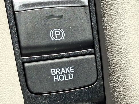 Used 2024 Honda HR-V LX image 23