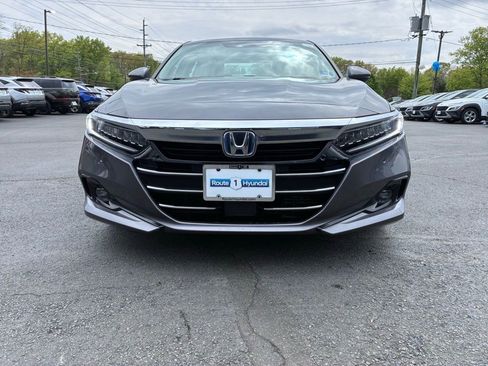 Used 2021 Honda Accord Touring image 2