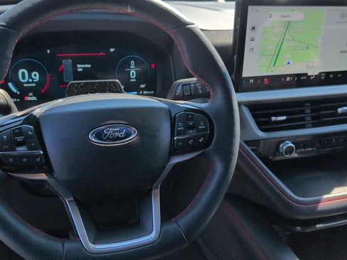 Used 2025 Ford Explorer ST-Line w/ ST-Line Street Pack image 15