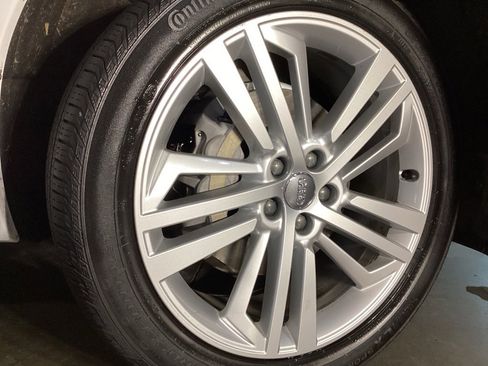 Used 2018 Audi Q5 2.0T w/ Premium Plus Package image 7