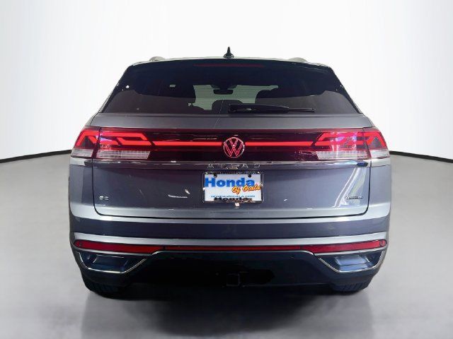 Used 2025 Volkswagen Atlas Cross Sport SE AWD/4WD image 23