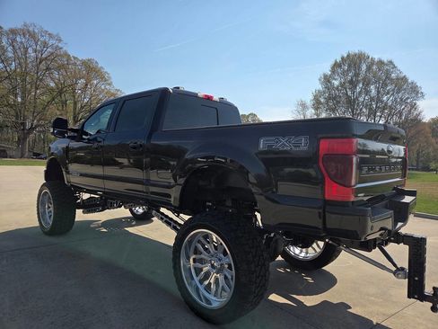 Used 2020 Ford F250 Lariat AWD/4WD image 4