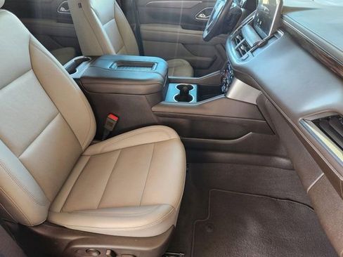 Used 2022 Chevrolet Tahoe LT w/ Luxury Package image 20