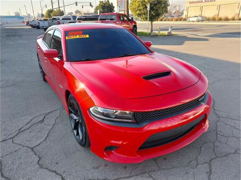 Used 2022 Dodge Charger R/T w/ Plus Group image 2