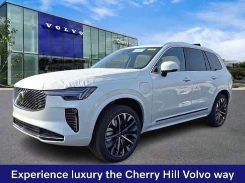 New 2026 Volvo XC90 T8 Plus w/ Protection Package Premier AWD/4WD image 2
